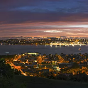 Auckland City - Stunning twilight show