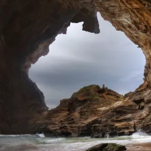 Australia - Coastal Cliffs and Caves