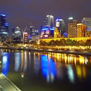 Australia, Melbourne cityscape and River Yarra, illuminated at night