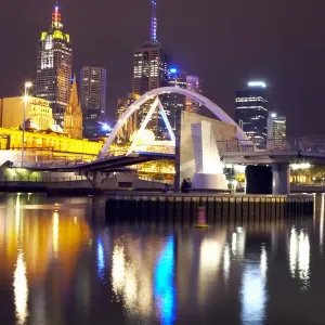 Australia, Melbourne, Southgate Bridge illuminated at night