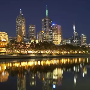 Australia, Victoria, Melbourne city skyline, Yarra River, night