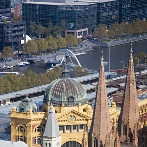 Australia, Victoria, Melbourne, Flinders Station, elevated view