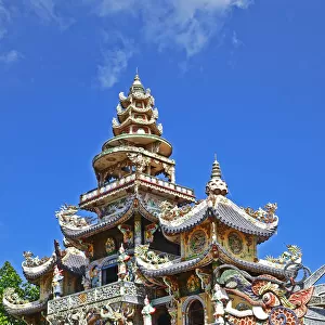 Chua Linh Phuoc temple, Dalat