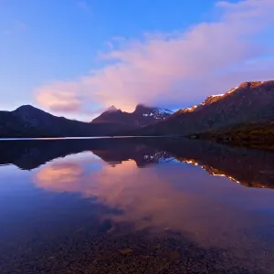 Cradle mountain sunrise Cradle mountain sunrise