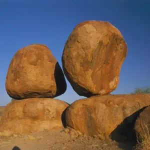 Images Dated 2005 September: 15 Sep 2005