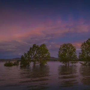 Dusk colours on lake Jindabyne, Snowy Mountains, southern New South Wales