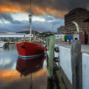 Dusk at Hobart, Tasmania Dusk at Hobart, Tasmania