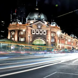 Flinders Street Station at Night- Melbourne Flinders Street Station at Night- Melbourne