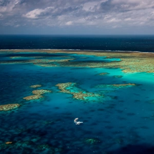 Great Barrier Reef meets the sea