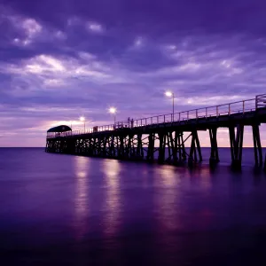 Henley beach jetty at dusk