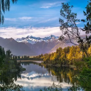 Lake Matheson, South Island, New Zealand Lake Matheson, South Island, New Zealand