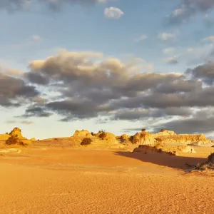 Lake Mungo