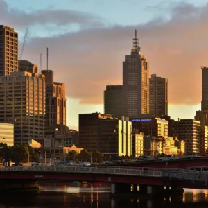 Melbourne Photographic Print Collection: Yarra River