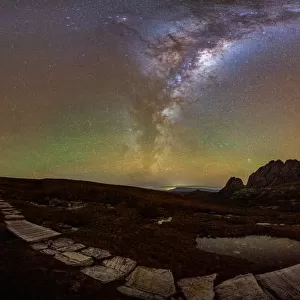 Milky Way arch over Cradle Mountain with crazy red airglow