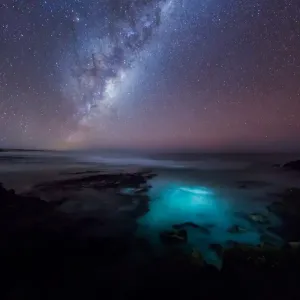 Vía Láctea sobre Océano Austral. Sur de Australia. Vía Láctea sobre Océano Austral. Sur de Australia.