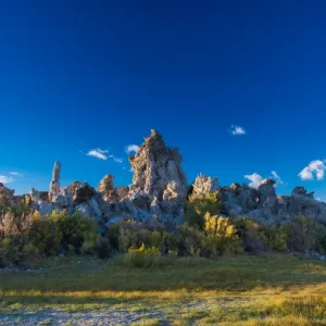 Mono lake rock formation