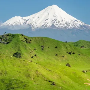 Mount Taranaki, New Plymouth, New Zealand Mount Taranaki, New Plymouth, New Zealand