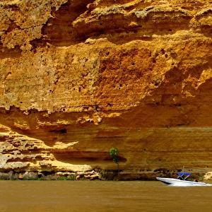 Murray river cliffs