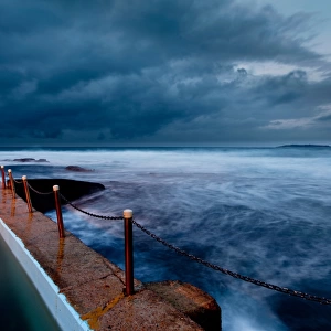 Narrabeen rock pool by christopher chan