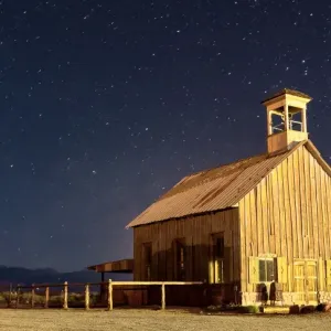 Alter Kirche in Moab unter Sternen am Abend