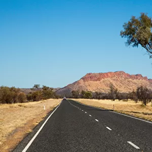 Outback Highway. Alice Springs. Australia