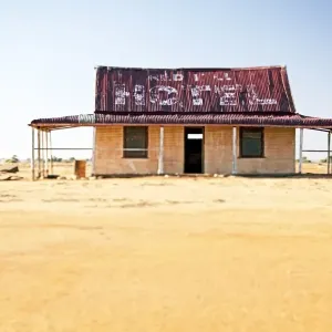 outback shed