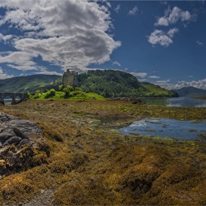 Panorama of Eilean Donan Castle