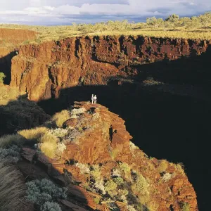 People at Oxers Lookout, Karijini National Park, Western Australia