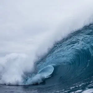 Raw Power Print: A Hefty Wave