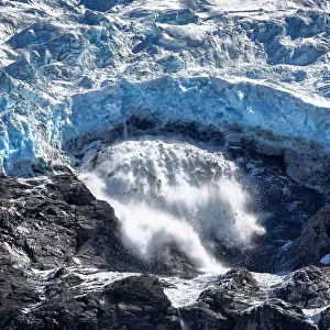 Rob Roy Glacier Avalanche