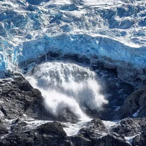 Rob Roy Glacier Avalanche Rob Roy Glacier Avalanche