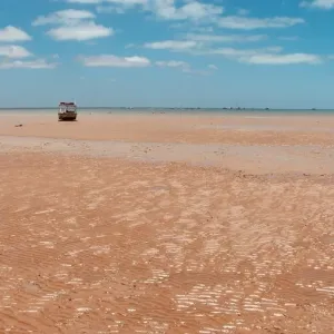 Roebuck Bay Boats