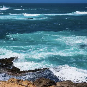 Rough deep blue ocean at Thunder Point in Warrnambool, Victoria, Australia
