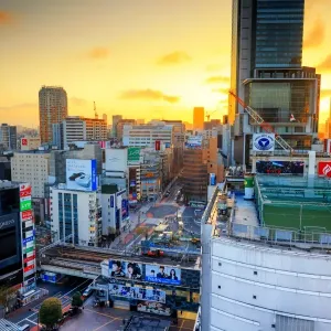 Shibuya Crossing Print: A Tokyo Street Scene