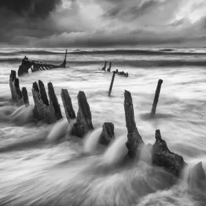 Shipwreck of Dicky Beach