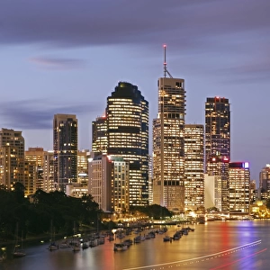 Skyline of Brisbane with Brisbane river at dusk