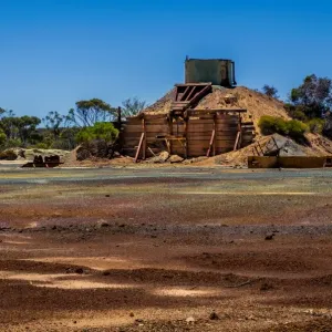 Small mine in Werstern Australia