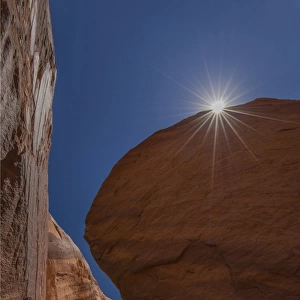 Sunstar in Monument valley, Arizona, Western united States of America