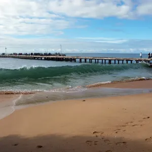 Surge waves in port philip bay Surge waves in port philip bay