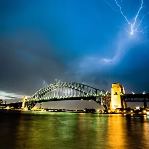 Thunder on Sydney Bridge