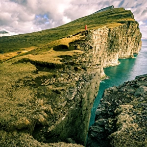 VAagar Cliffs