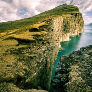 VAagar Cliffs VAagar Cliffs