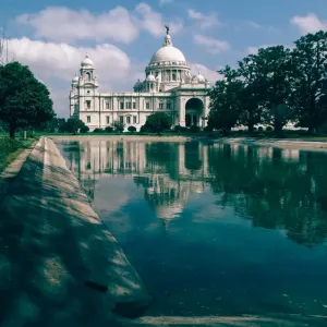 Victoria Memorial Hall, Kolkata reflected in pond