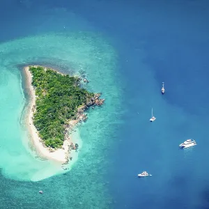 Whitsundays, island from above. Queensland, Australia Whitsundays, island from above. Queensland, Australia