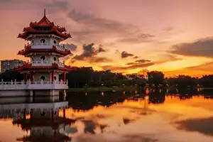 The 7 Storey Pagoda (Ru Yun Ta) at Singapore Chinese Garden, Singapore