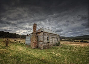 Images Dated 3rd April 2014: Abandoned House Sawyers Bay