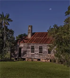 Images Dated 7th August 2014: Abandoned pitcainers cottage