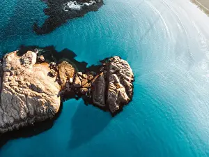 Images Dated 27th July 2022: Aerial View of Twilight Beach, Esperance Western Australia - 4K DRONE PHOTO