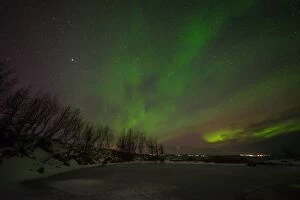 Aurora Borealis Collection: Akureyri Northern Lights