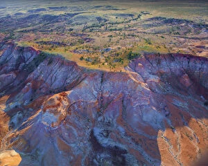 Landscape Puzzles Collection: Anna Creek Painted Hills Outstanding Beauty
